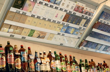 Плату за акцизну марку на алкоголь і сигарети можуть скасувати